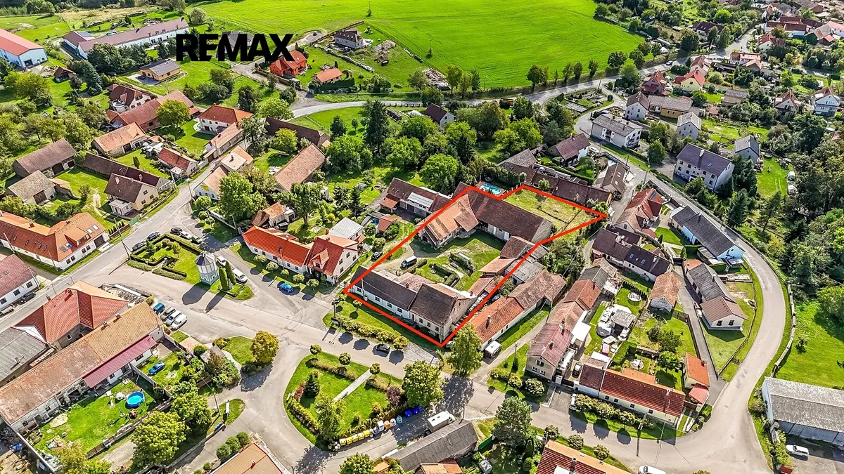 Prodej vícegeneračního domu 295 m², pozemek 2984 m²
